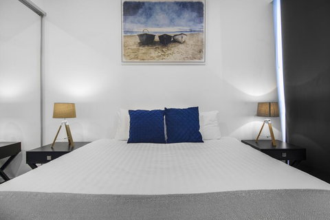 Top Floor 3 Bed Apartment With Million Dollar Views - VIC Tourism 3