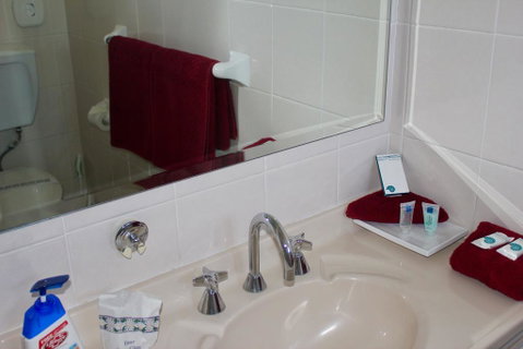 Town And Country Motor Inn - VIC Tourism 2