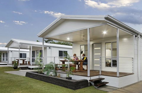 Townsville Tourist Village - VIC Tourism 3