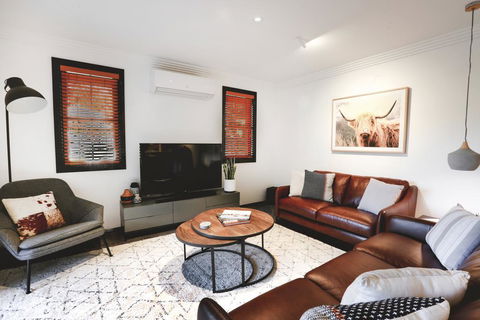 Tre Sorelle Camden - VIC Tourism 1