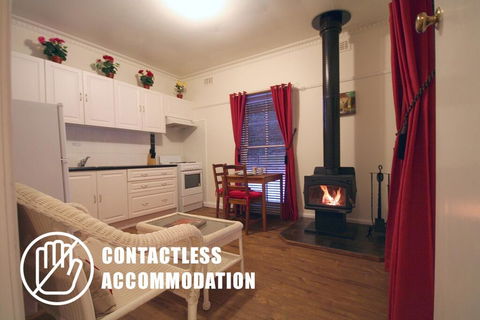 Tudor Cottages - VIC Tourism 1
