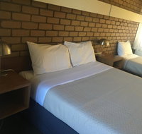 Tudor House Motel - VIC Tourism