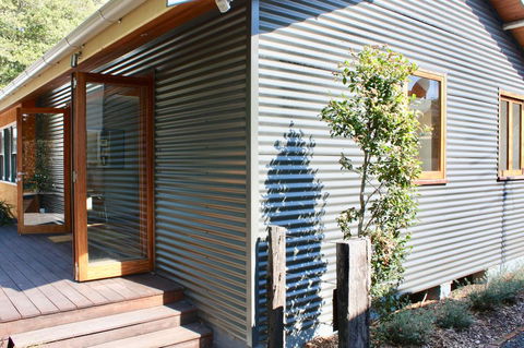 Tui Cottages - House+Cottage - Close To Beach - VIC Tourism 3