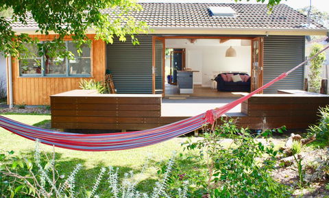 Tui Cottages - House+Cottage - Close To Beach - VIC Tourism 0