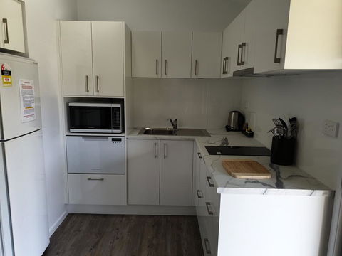 Tuncurry Lakes Resort - VIC Tourism 2