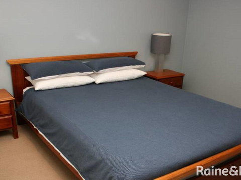 Tuscany #1 - 1/19 Campbell Crescent. Terrigal - VIC Tourism 3