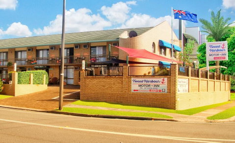 Tweed Harbour Motor Inn - VIC Tourism 0