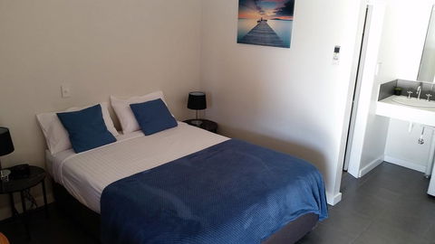 Tweed River Motel - VIC Tourism 3