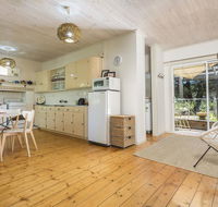 Twin Palms Castlemaine - VIC Tourism