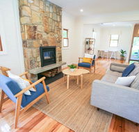 Two Oaks - VIC Tourism