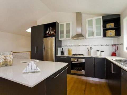 Two Views - VIC Tourism 0