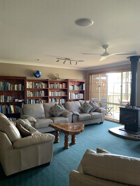 Ulladulla Guest House - VIC Tourism 2