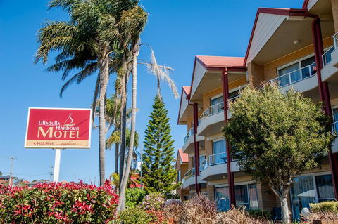 Ulladulla Harbour Motel - VIC Tourism 2