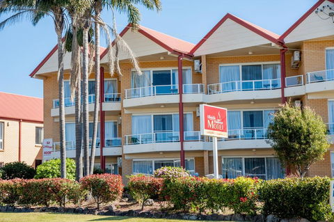 Ulladulla Harbour Motel - VIC Tourism 0