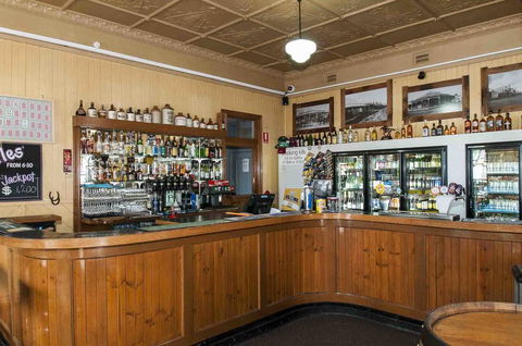 Ulmarra Hotel - VIC Tourism 2