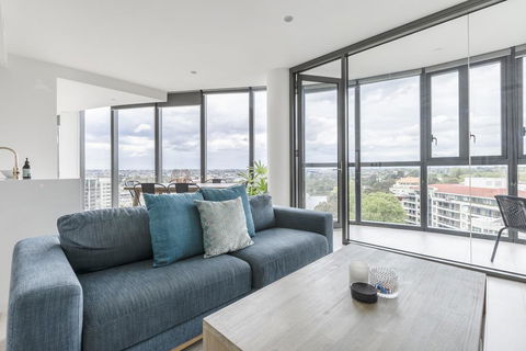 Unbridled City & River Views - VIC Tourism 1