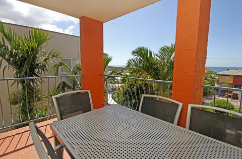 Unit 4, Cooltoro Court, 7 Frank Street Coolum Beach, 400 BOND, LINEN INCLUDED - VIC Tourism 0