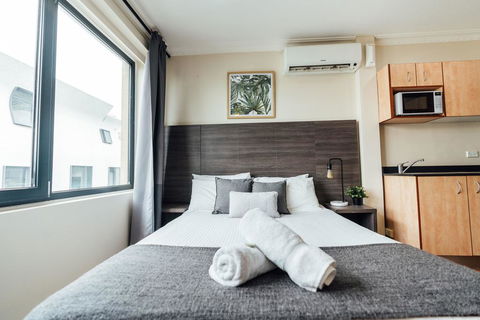 UNO Hotel Sydney - VIC Tourism 0