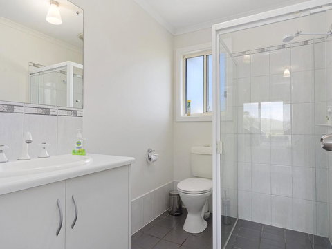 VALLEY VIEWS - 10 Valley Heights Drive - VIC Tourism 0