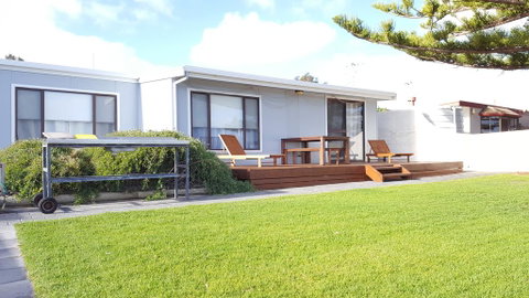 Vandy's Shack At Mount Dutton Bay - Ideal For Couples And Small Families - VIC Tourism 1