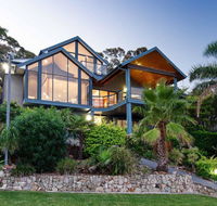 Venabu on Garuwa 20 Garuwa Street - spectacular house with fabulous views