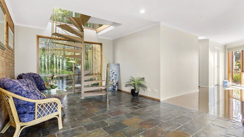 VIEWS AT MCCRAE..... - VIC Tourism 3