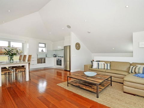 Villa By The Sea - VIC Tourism 1
