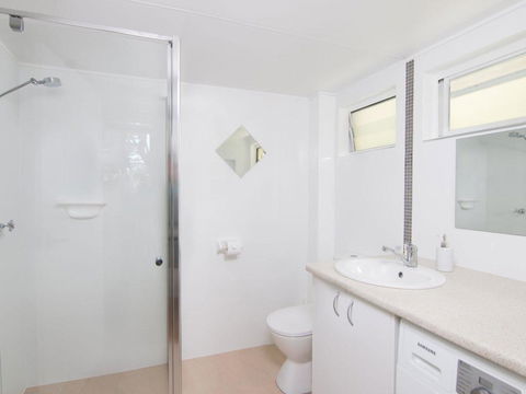 Villa Manyana Unit 28 - VIC Tourism 1