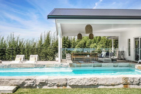 Villa St Helena - VIC Tourism 3