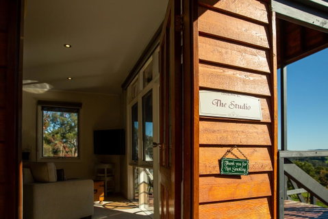 Vivere Retreat - VIC Tourism 2