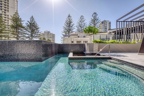 Vue Broadbeach - VIC Tourism 2