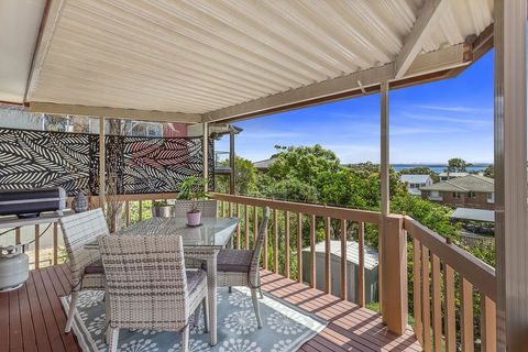 Wahgunyah Road, 50 - VIC Tourism 0