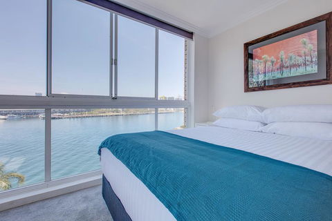 Wake Up To Sydney Harbour - VIC Tourism 1