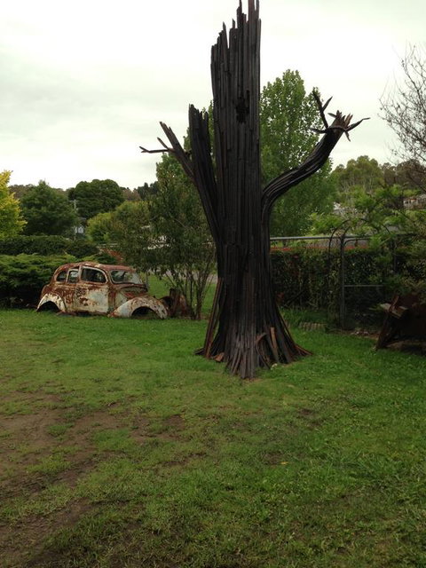 Walcha Royal Cafe & Accommodation - VIC Tourism 1