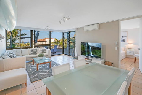 Walk To The Beach, Sunshine Beach - VIC Tourism 3