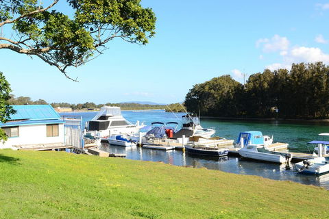Wallis Court 5 - VIC Tourism 1