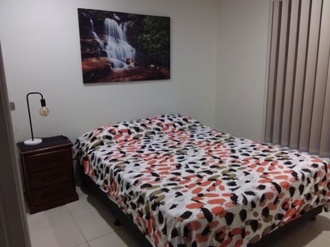 Waratah And Wattle Apartments - VIC Tourism 3
