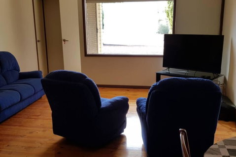 Warmont Apartments Self Contained Home - VIC Tourism 3
