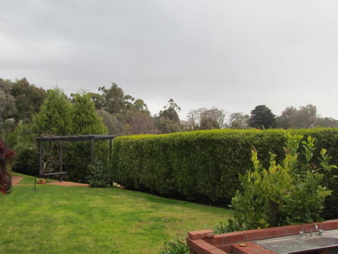 Warrandyte Retreat Guest House - VIC Tourism 1