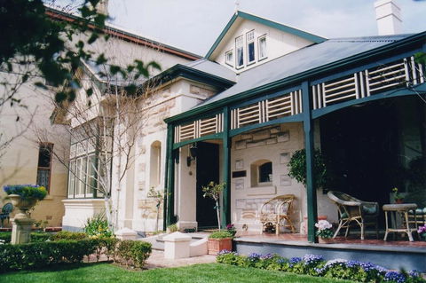 Water Bay Villa Bed & Breakfast - VIC Tourism 0