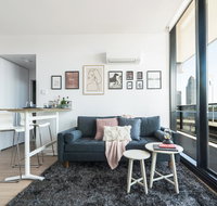 Waterfront apt on Mel Collins Street3 - VIC Tourism