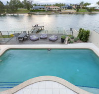 Waterfront Entertainer - VIC Tourism