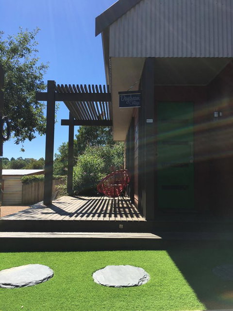 Daydream Cottage - VIC Tourism 7