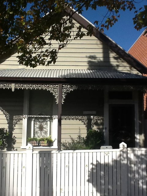 Redruth Cottage - VIC Tourism 0