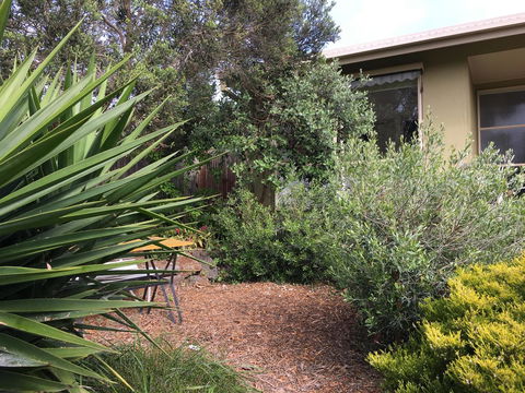 Andrew's On Topaz - VIC Tourism 5