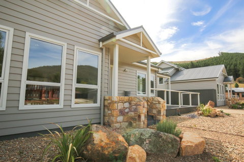 Amber Mist Villa Two - VIC Tourism 4
