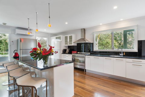 Moonah Woodlands Resort - VIC Tourism 10