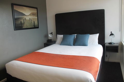 Rochester Motel - VIC Tourism 1