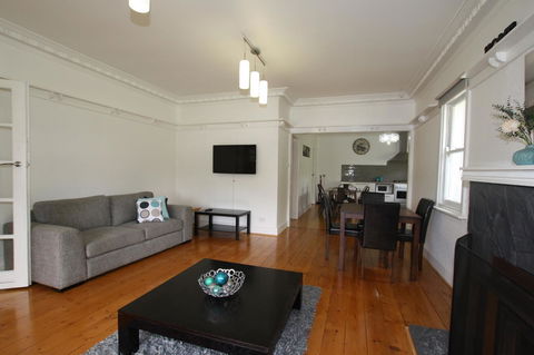 A Stroll Away - VIC Tourism 2