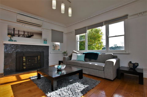 A Stroll Away - VIC Tourism 1